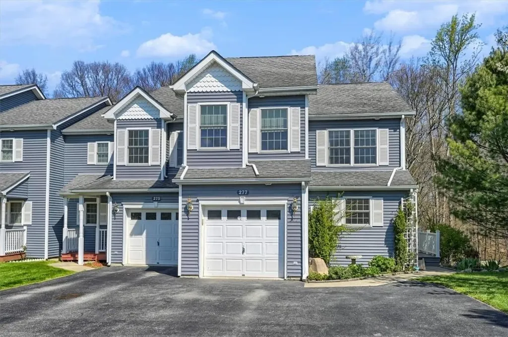 277 Pinebrook Drive Hyde Park NY 12538