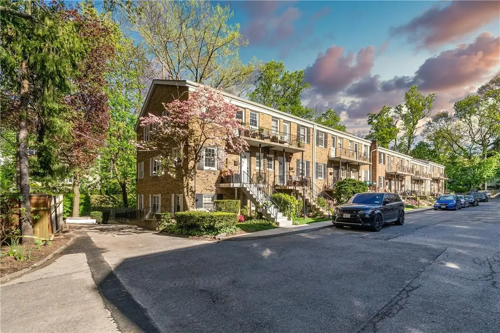 134 Texas Avenue Bronxville NY 10708