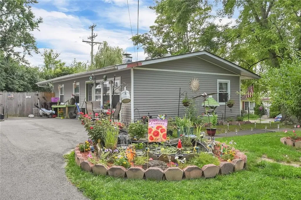 1 Briarwood Crescent Newburgh NY 12550
