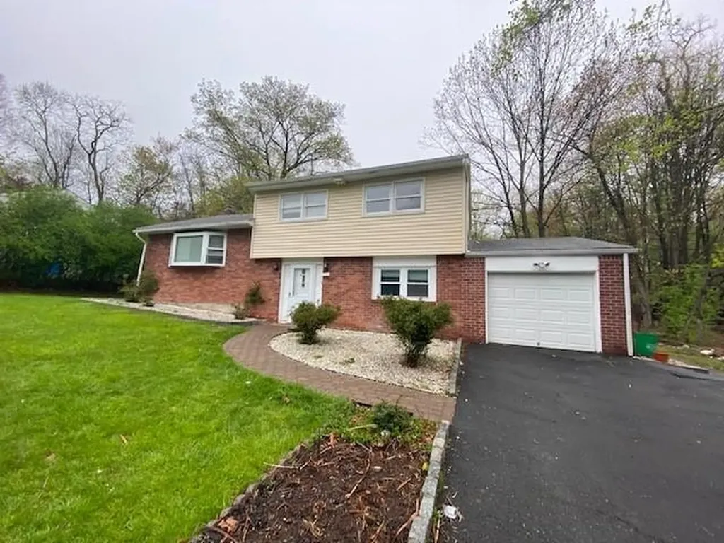 23 Rensselaer Drive Spring Valley NY 10977
