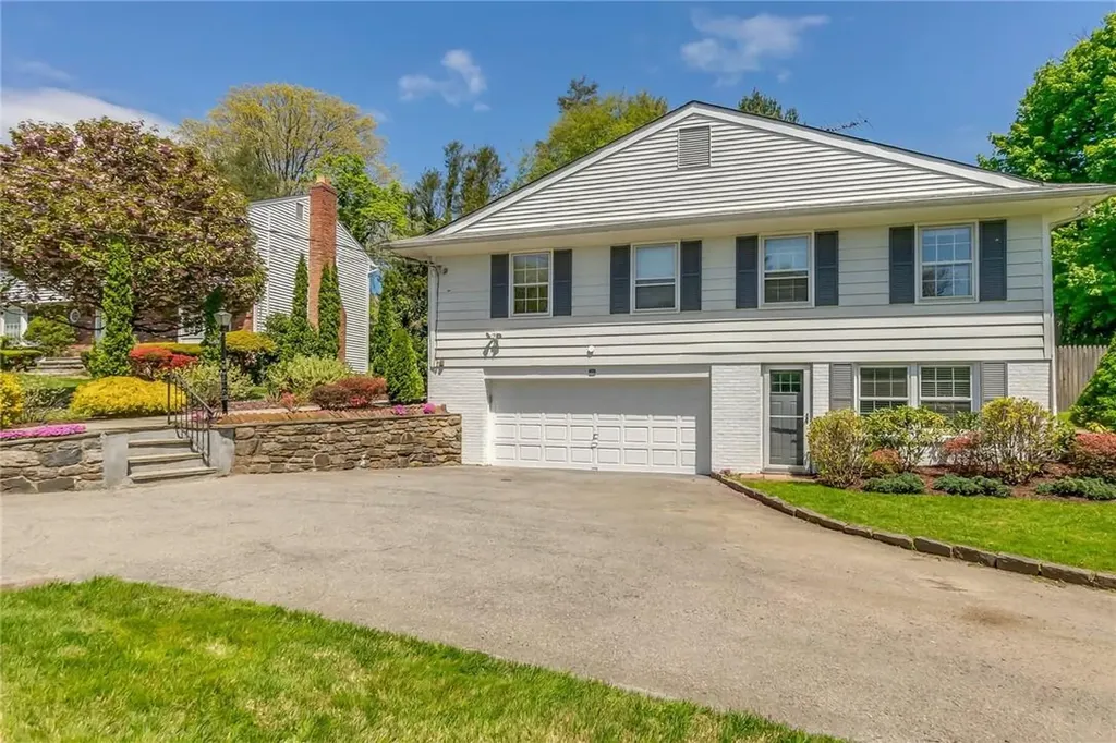 45 Heatherbloom Road White Plains NY 10605
