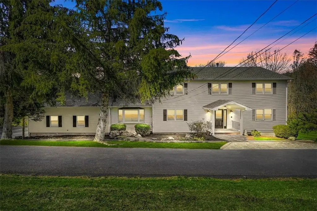 24 Waterbury Road Warwick NY 10990