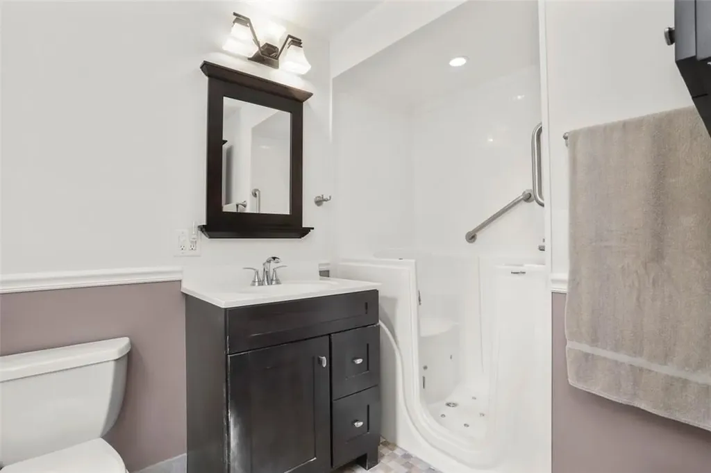 12 Duell Road White Plains NY 10603