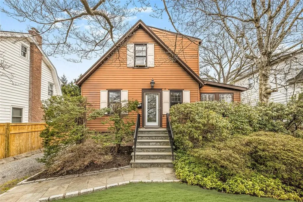 131 Longview Avenue White Plains NY 10605