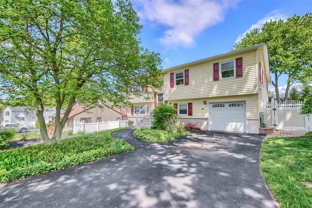 14 Nardiello Drive Garnerville NY 10923