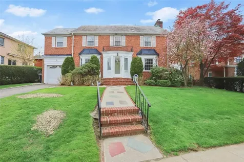 220 Saint Johns Avenue Yonkers NY 10704