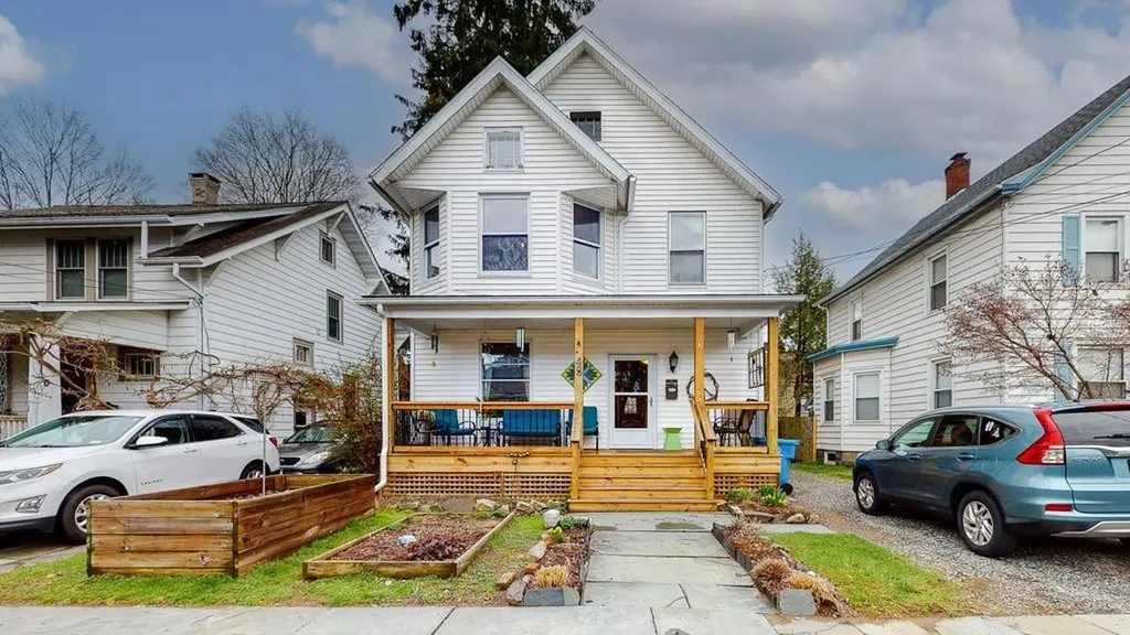 48 Linderman Avenue Kingston NY 12401