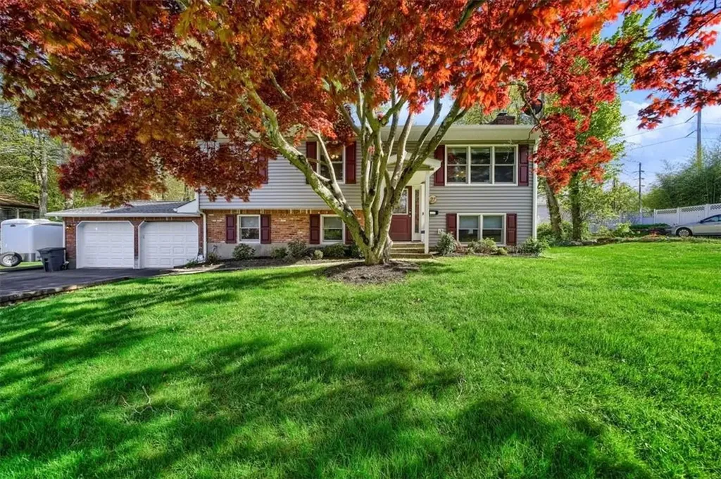 27 Amarillo Drive Nanuet NY 10954