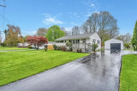 32 Bahret Avenue Poughkeepsie NY 12601