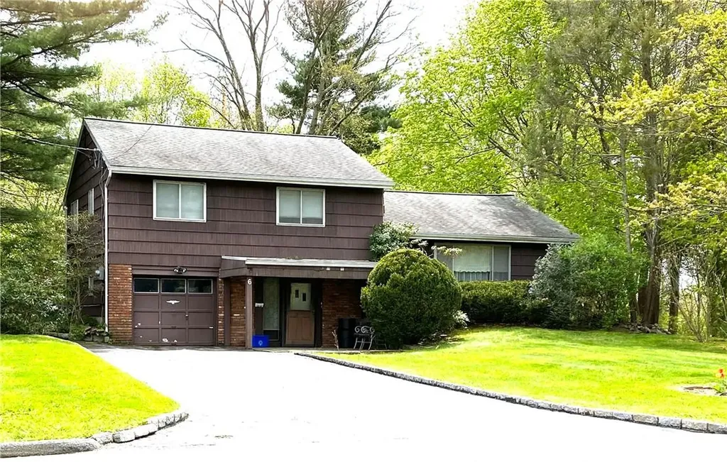 6 Fairlawn Parkway Rye Brook NY 10573
