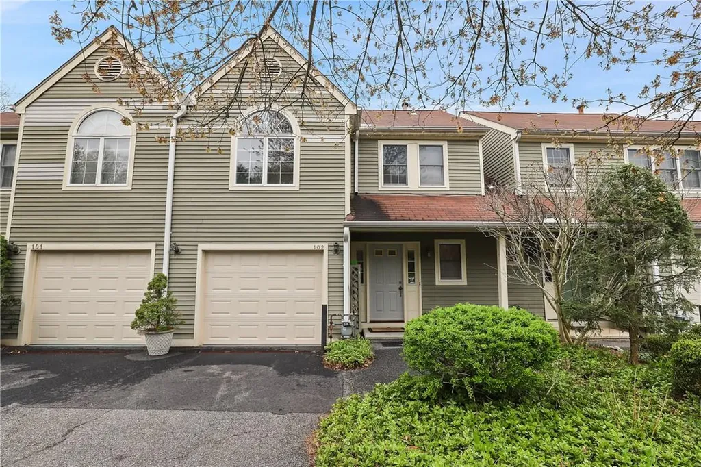 102 Kensington Way Mount Kisco NY 10549