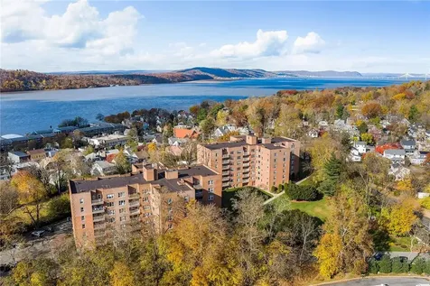 555 Broadway Hastings-on-hudson NY 10706