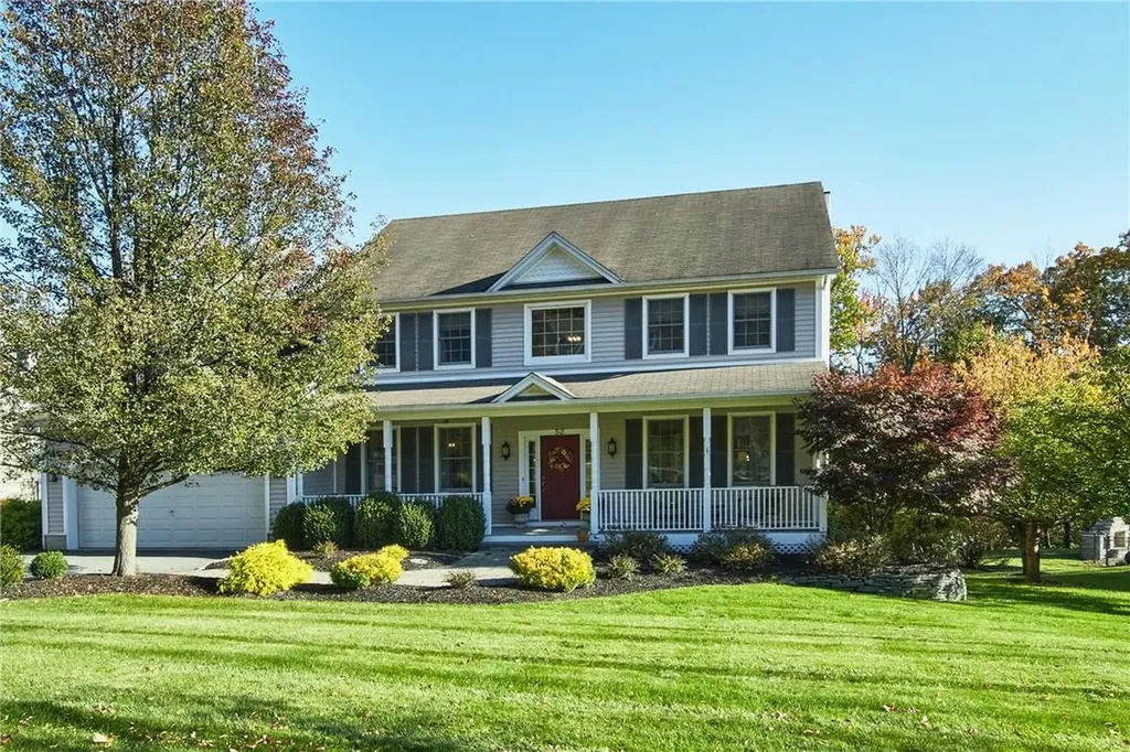 52 Laura Lane Warwick NY 10990