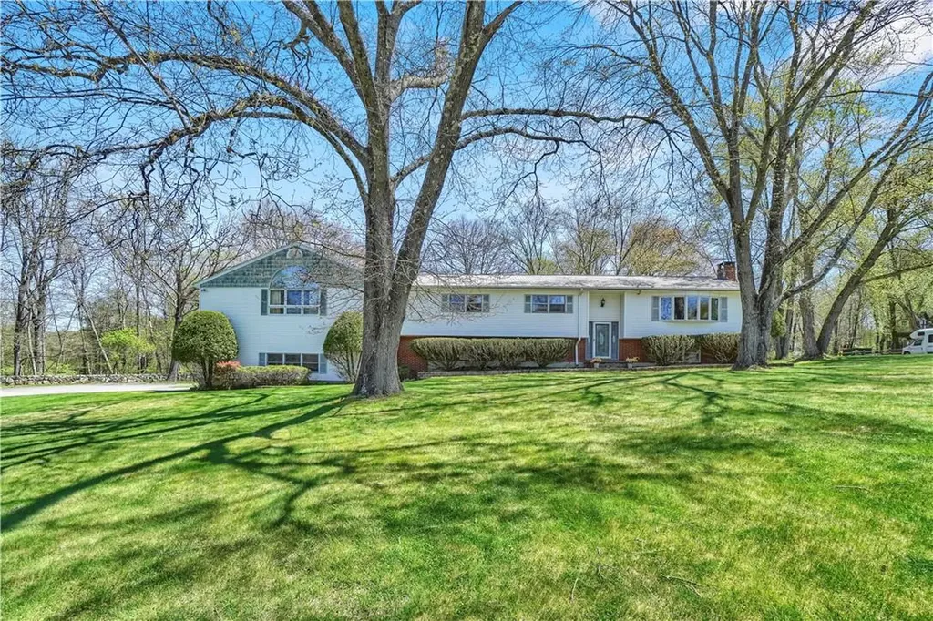 16 Susan Drive Somers NY 10589