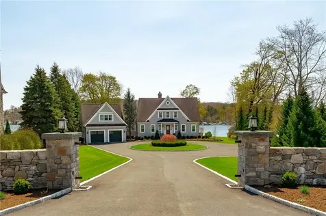 60 W Lake Boulevard Mahopac NY 10541