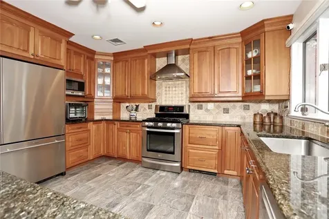 68 S Highland Avenue Pearl River NY 10965