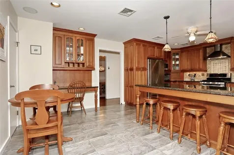68 S Highland Avenue Pearl River NY 10965