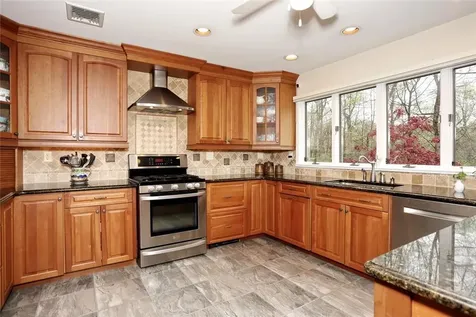 68 S Highland Avenue Pearl River NY 10965