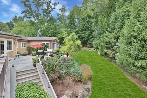 204 Kuyper Drive Nyack NY 10960
