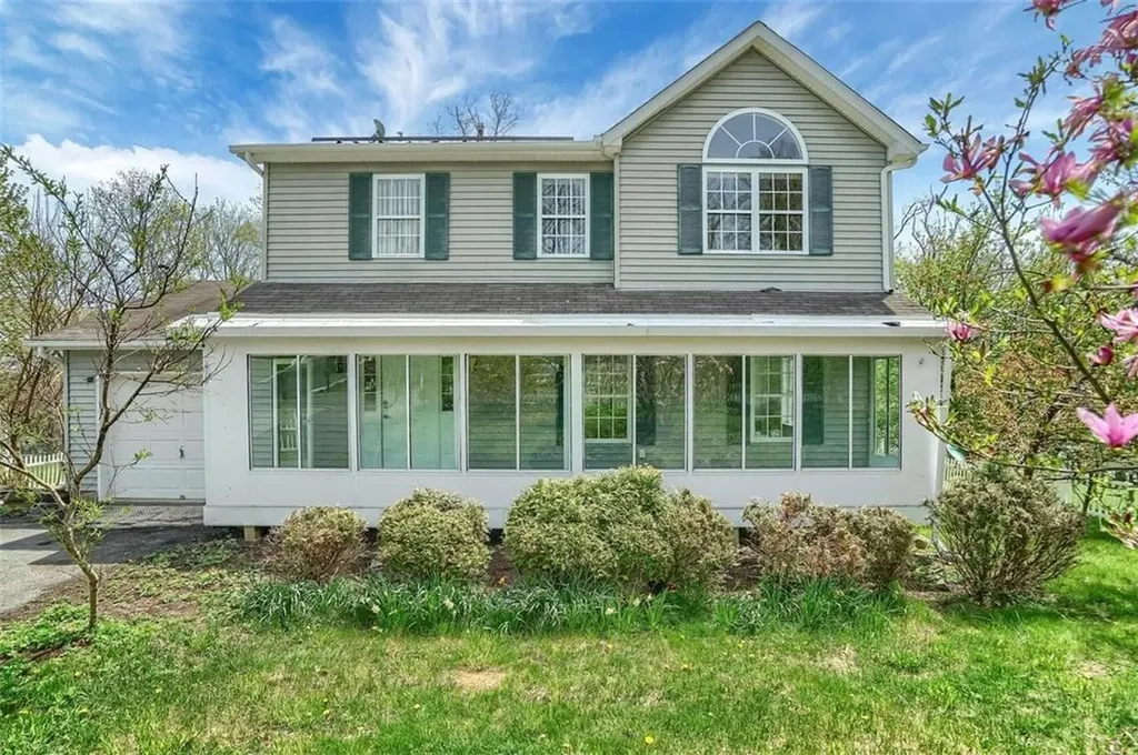 49 Walnut Lane Middletown NY 10940