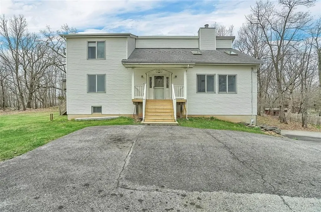 23 Bollenbach Drive Monroe NY 10950