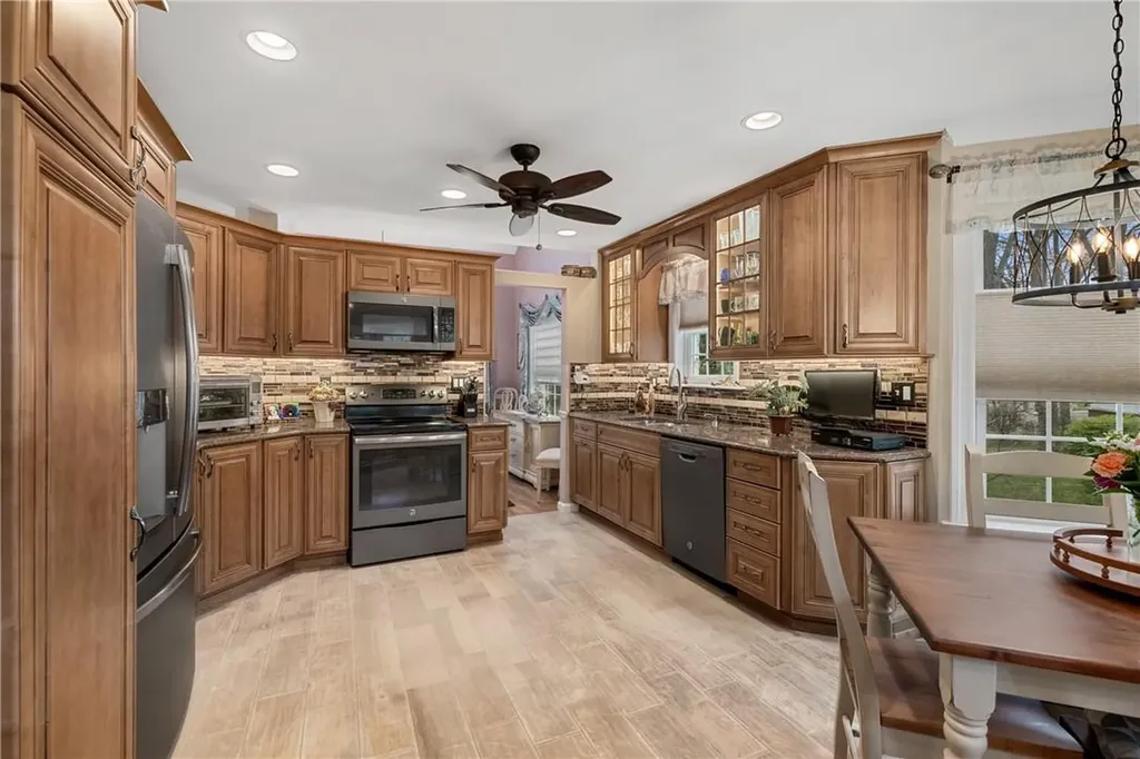 19 Scenic Lane Yonkers NY 10710
