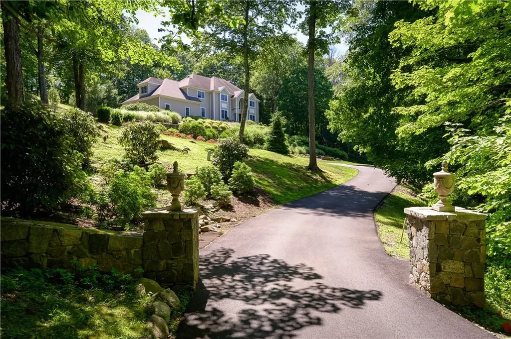 47 Autumn Ridge Road Pound Ridge NY 10576