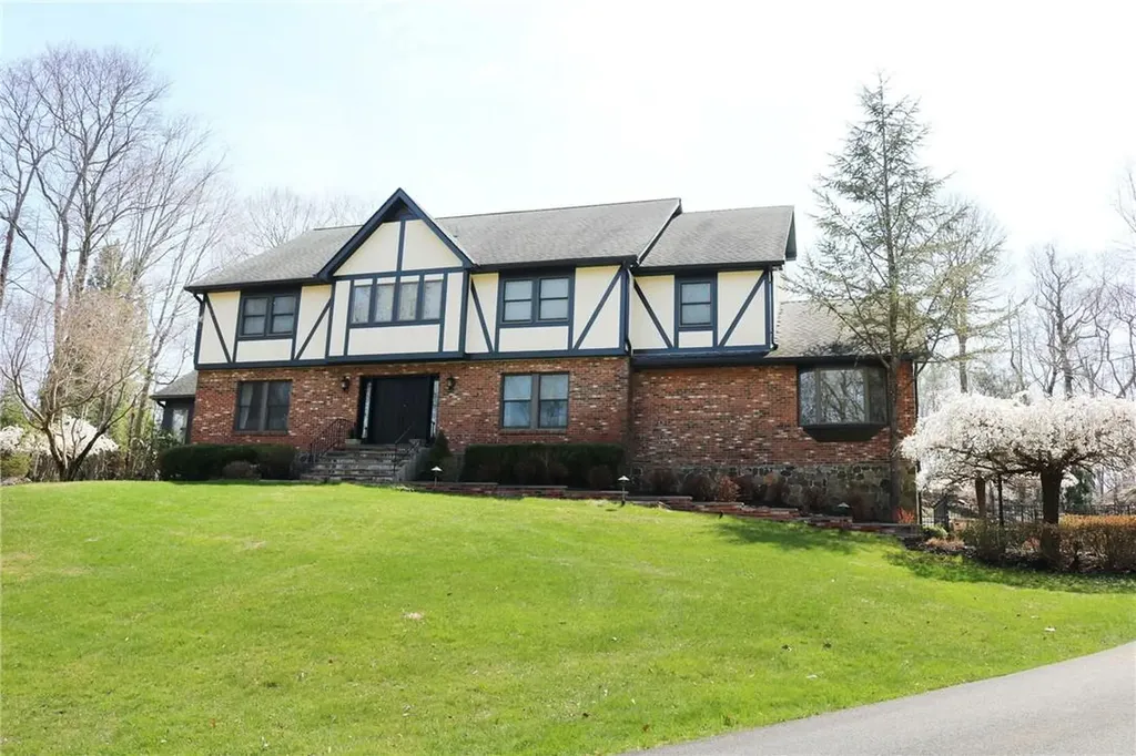 7 Quinby Ridge Road Armonk NY 10504