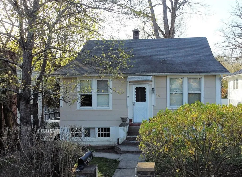 15 Holly Place Larchmont NY 10538