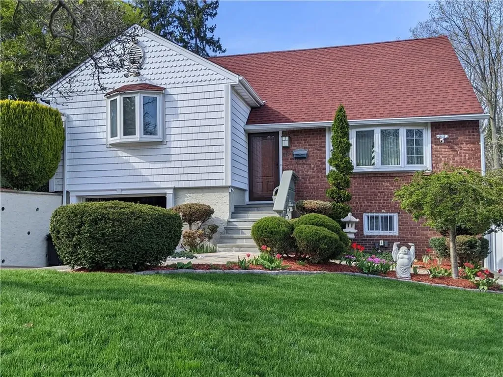 18 Valley View Drive Yonkers NY 10710