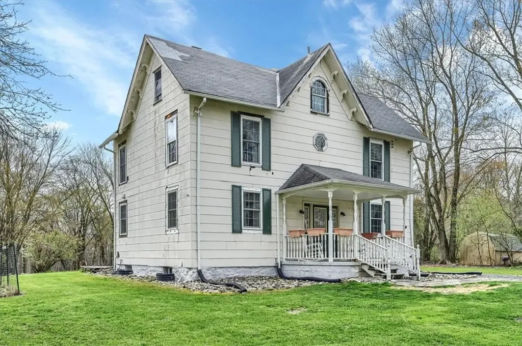 82 Mountainview Avenue Newburgh NY 12550