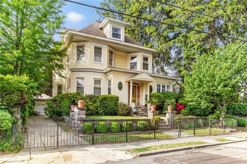 483 E 5th Street Mount Vernon NY 10553