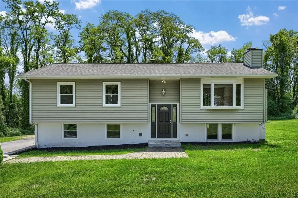 11 Gold Road Stormville NY 12582