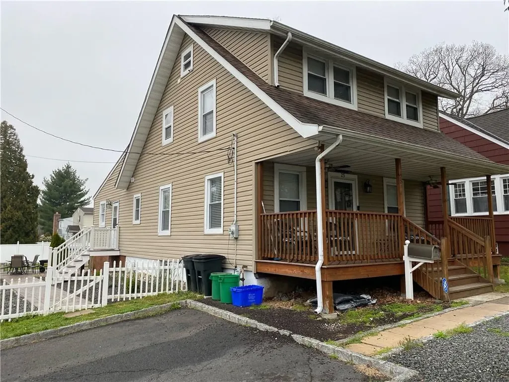 25 Hempstead Road Spring Valley NY 10977