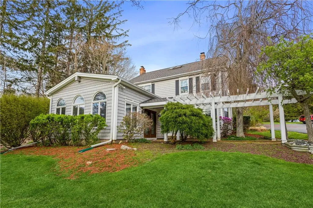 164 Myrtle Avenue Mahopac NY 10541