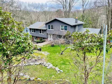 14 Englewood Terrace Mahopac NY 10541