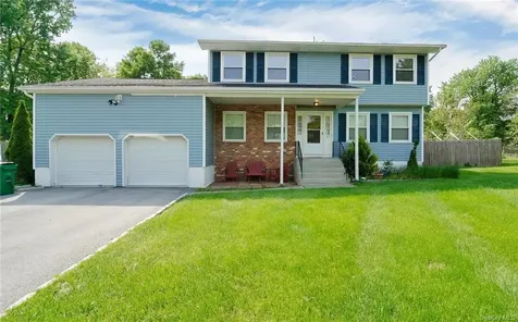 32 Crosby Court Fishkill NY 12524