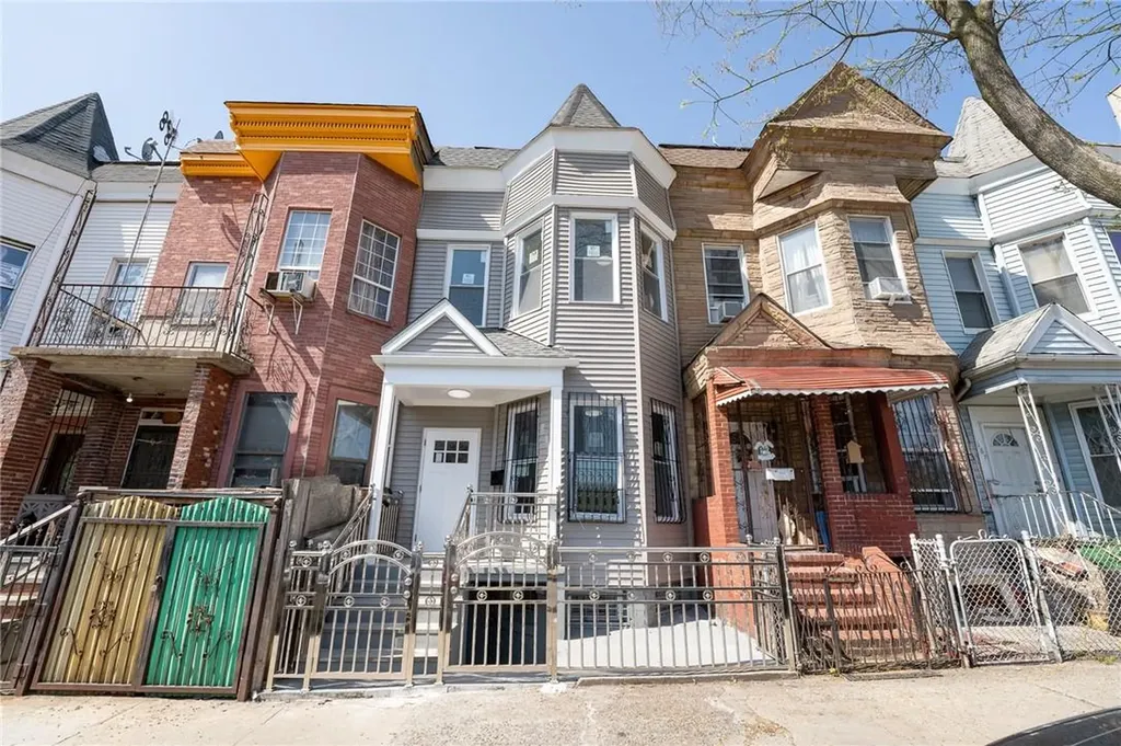 683 Dawson Street Bronx NY 10455