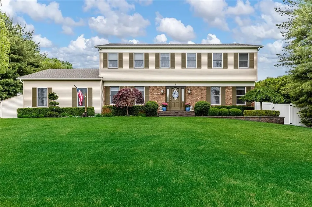 6 Vandenberg Circle Garnerville NY 10923