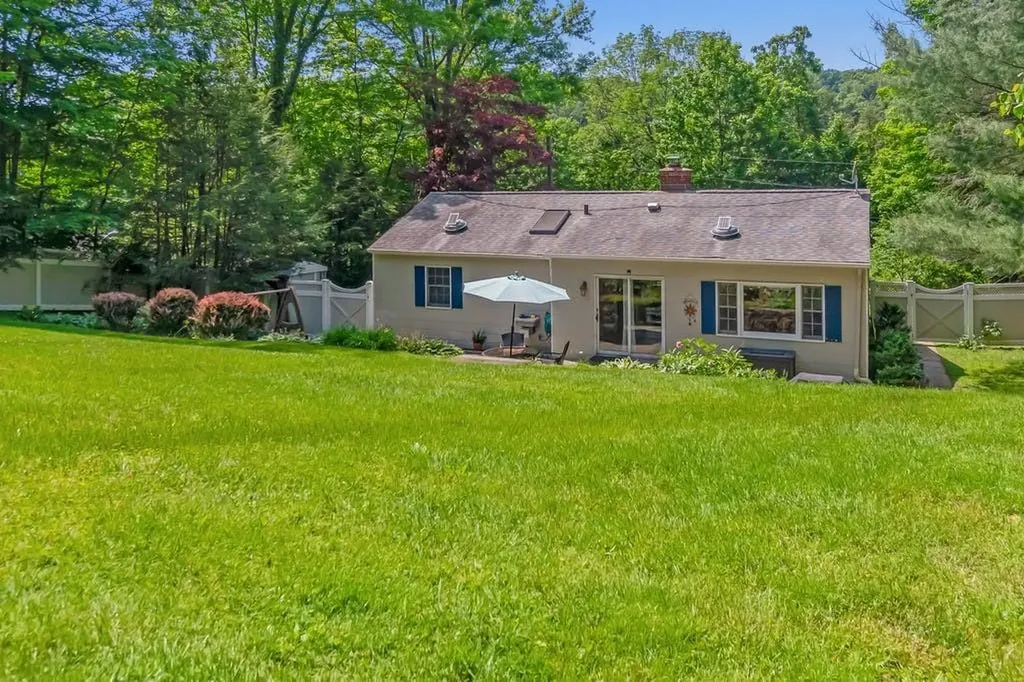 111 Castle Road Chappaqua NY 10514