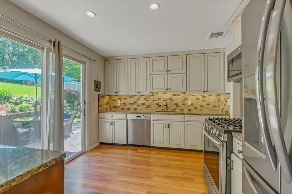 111 Castle Road Chappaqua NY 10514