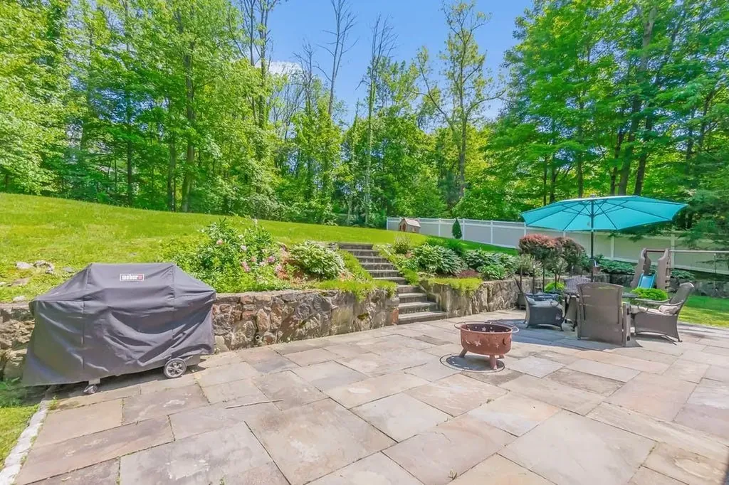 111 Castle Road Chappaqua NY 10514