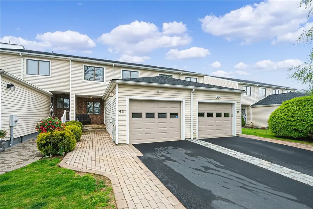 42 Pleasant Ridge Road Valhalla NY 10595