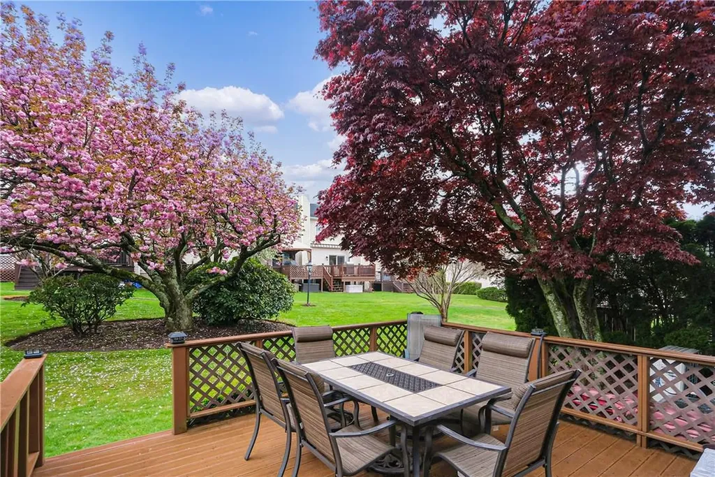 42 Pleasant Ridge Road Valhalla NY 10595