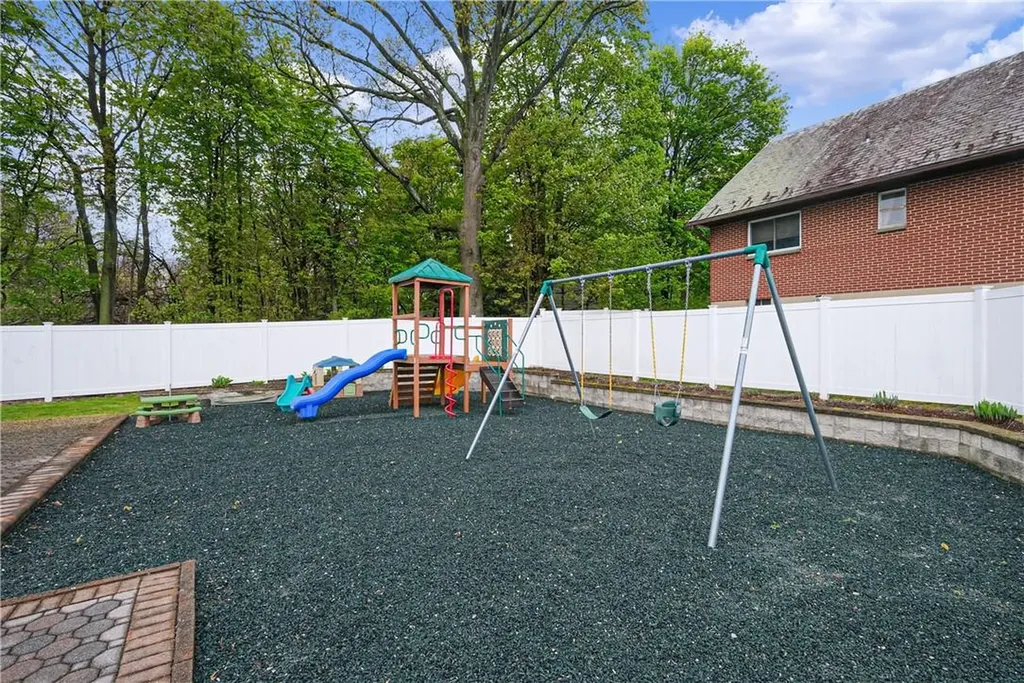 42 Pleasant Ridge Road Valhalla NY 10595