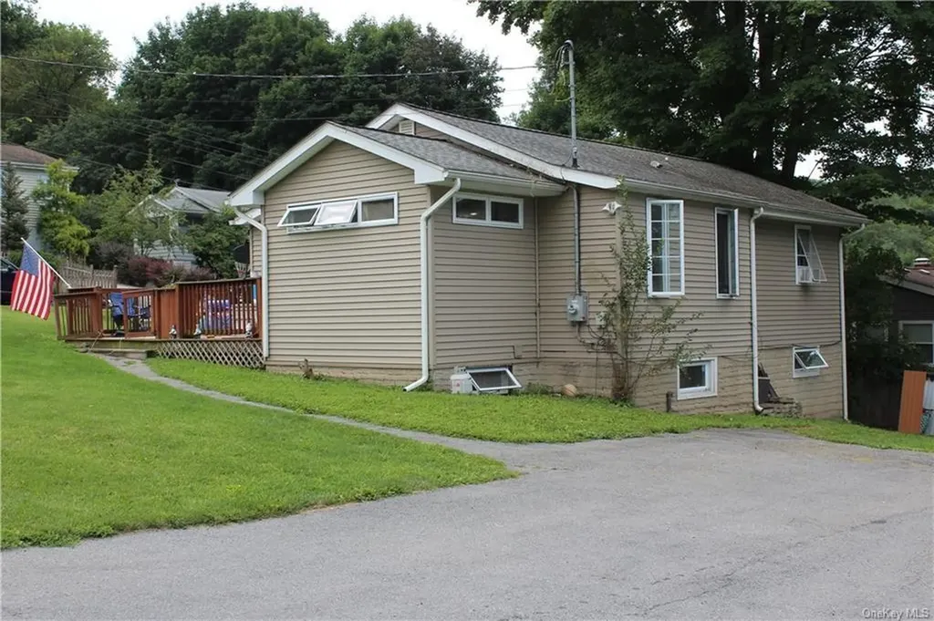 10 Poplar Trail Monroe NY 10950
