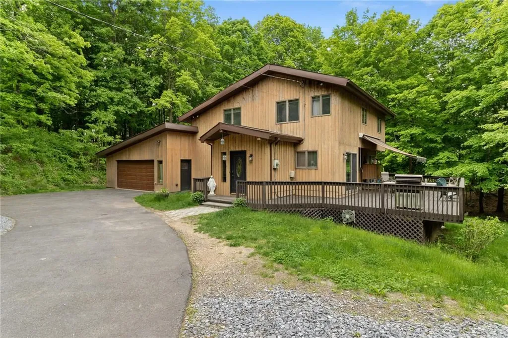 15 Juniper Trail Mahopac NY 10541