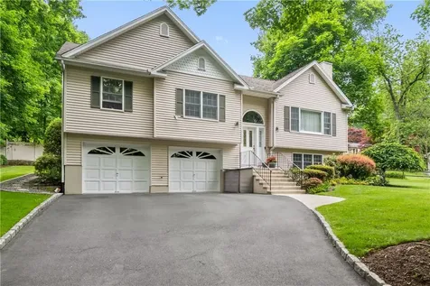 115 Edgewood Avenue Thornwood NY 10594