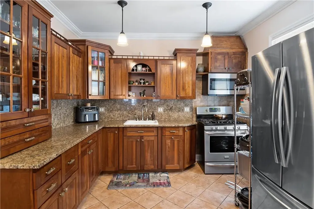 42 Hart Avenue Yonkers NY 10704