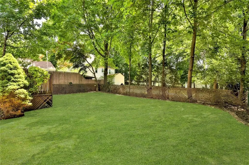 174 E Washington Avenue Pearl River NY 10965